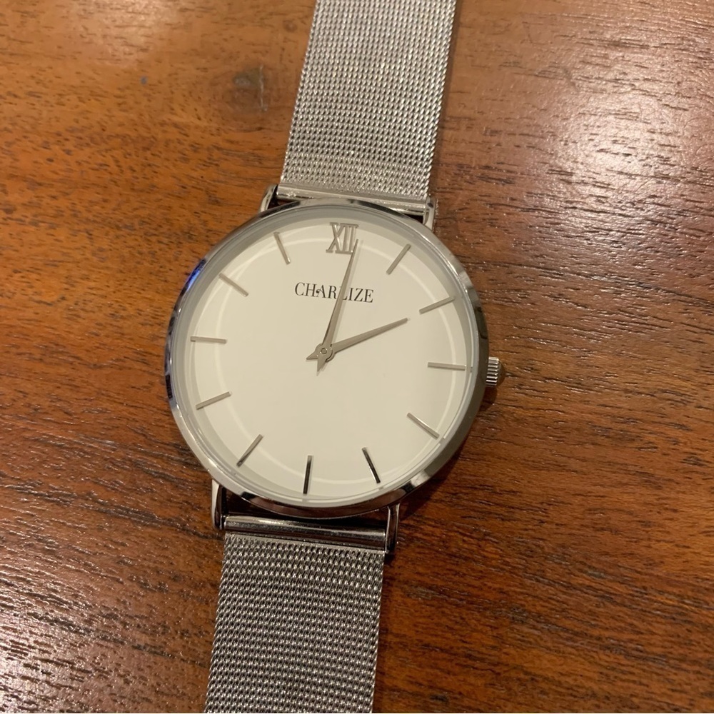 Charlize Mesh Watch - Picture 3 of 6
